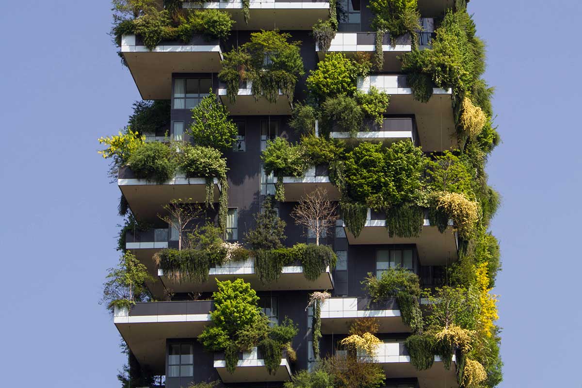 Bosque Vertical de Milán: Innovación y reforestación urbana Bosque Vertical de Milán: Innovación y reforestación urbana