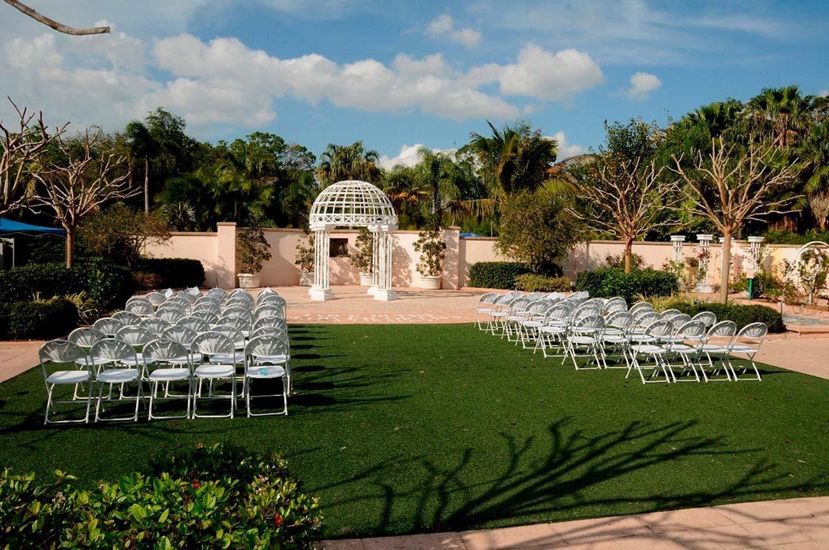 Florida Botanical Gardens- Weeding garden