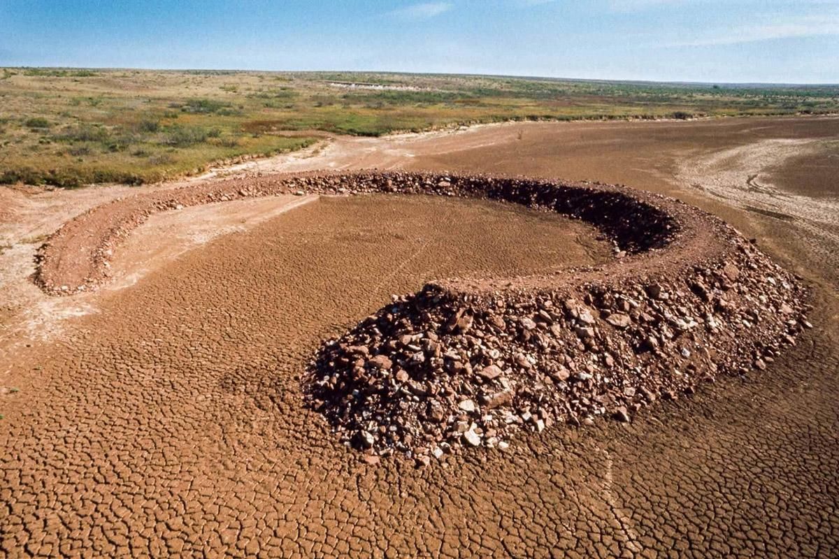 land art de robert smithson