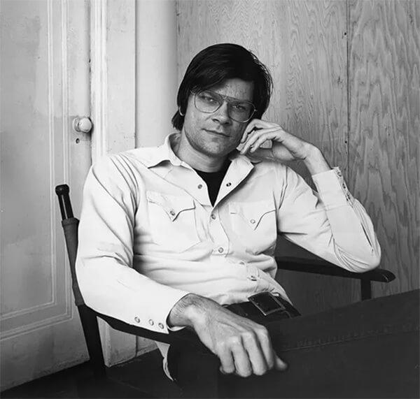 Robert Smithson.